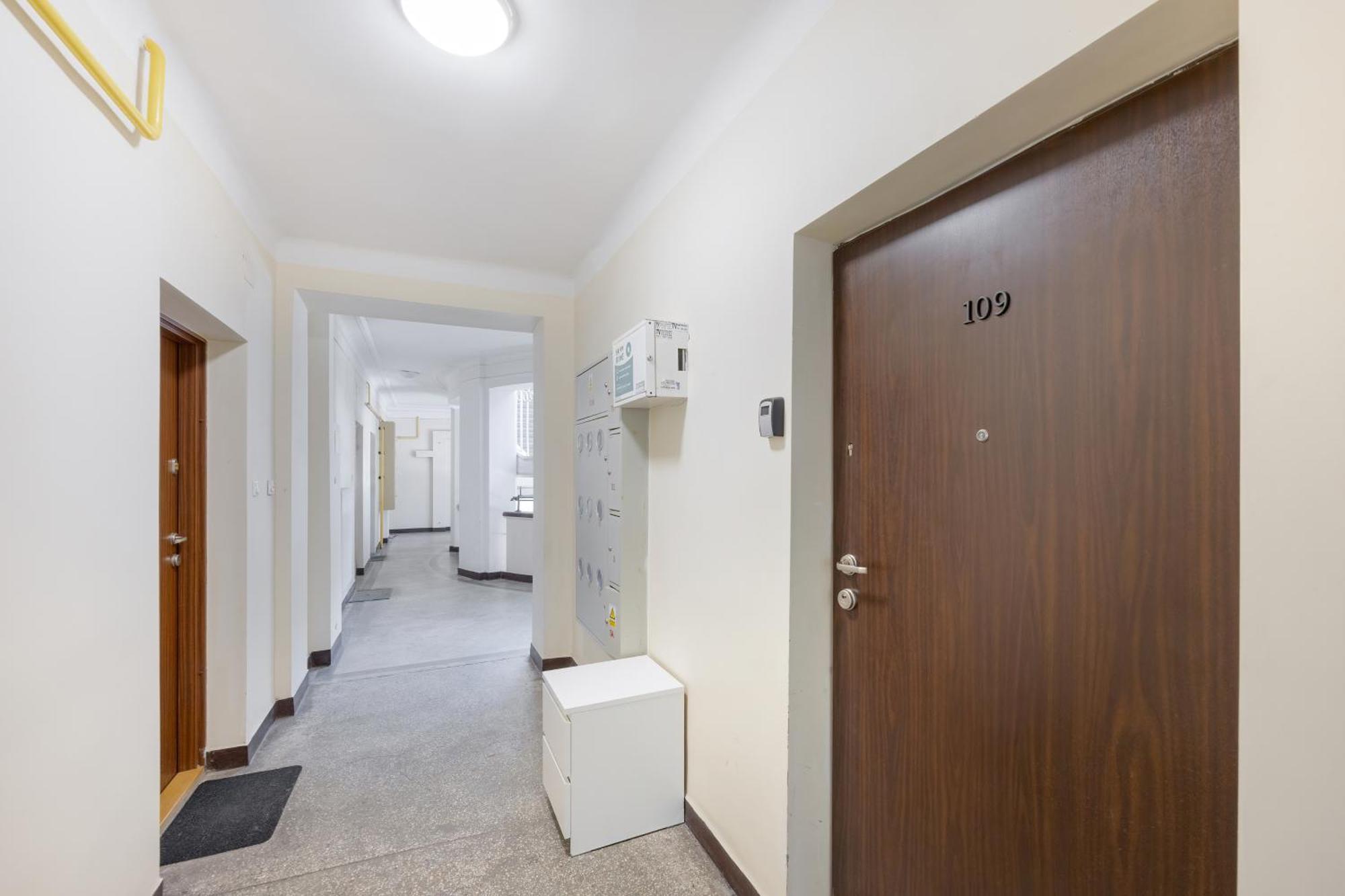 J&W Apartments Studio Solidarnosci Warszawa Zewnętrze zdjęcie